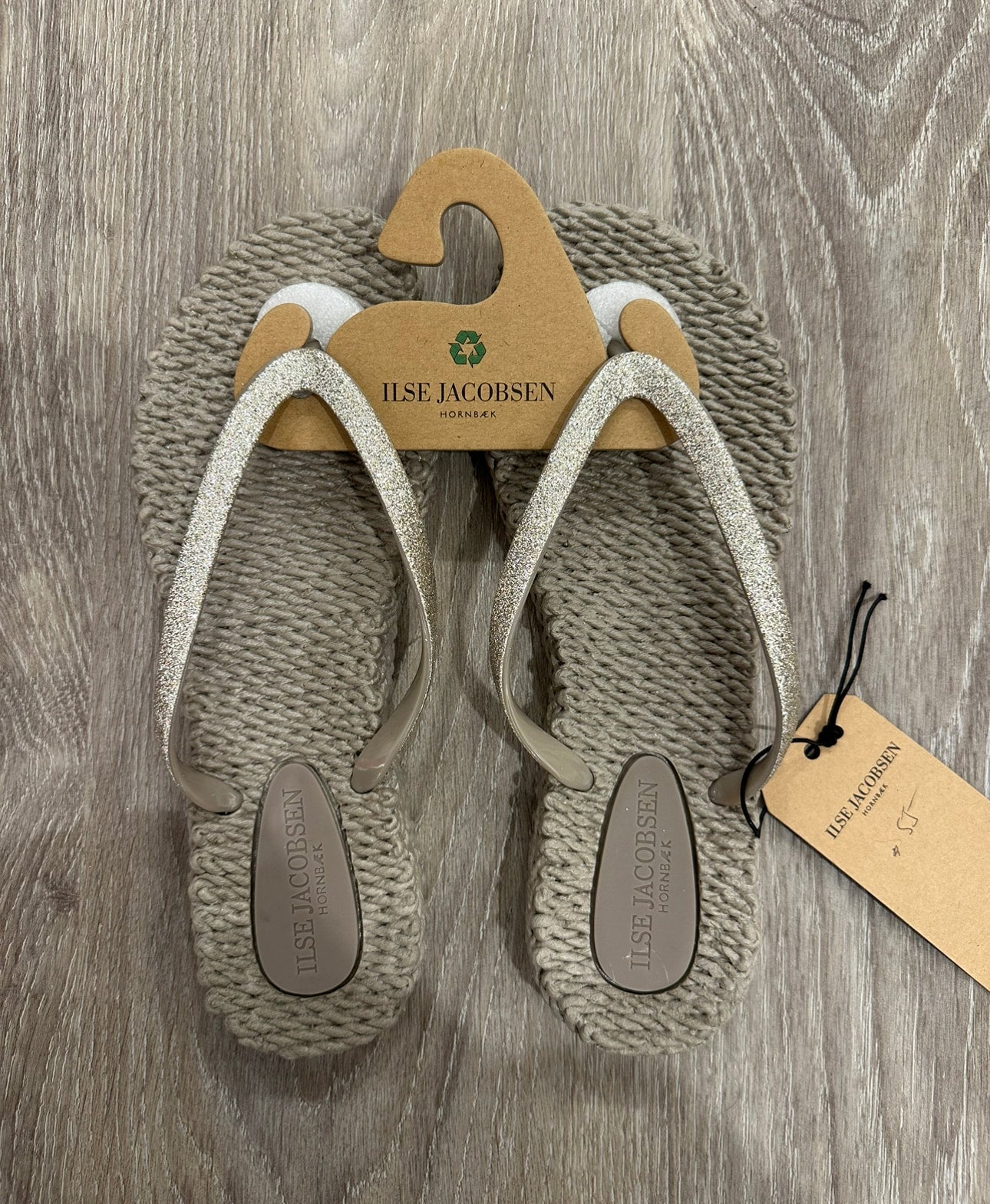 Ilse Jacobsen Cheerful Flipflops Atmosphere What To Wear Sudbury